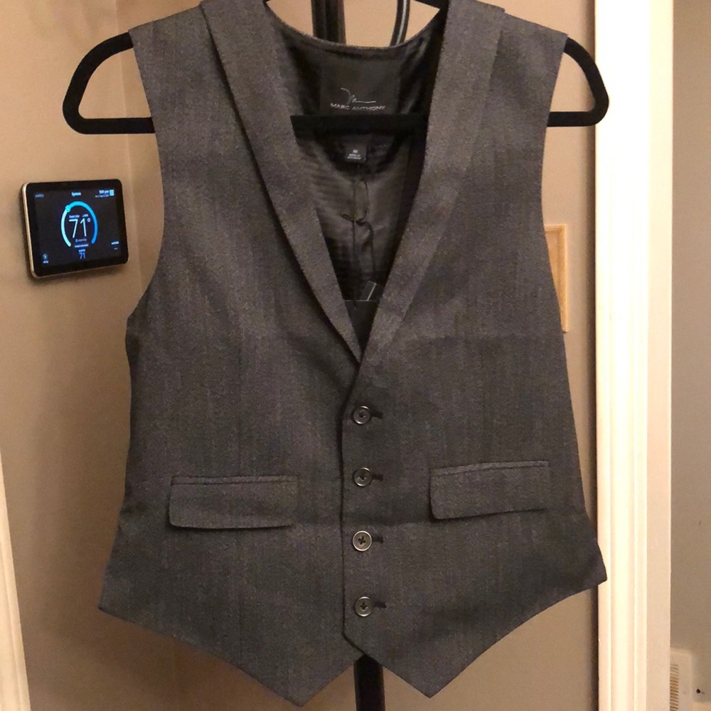 Marc Anthony dress vest in pepper.